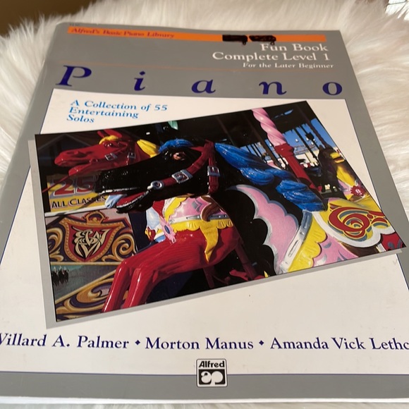 Alfred’s Basic Piano Library Beginner Lesson Books - Picture 10 of 10